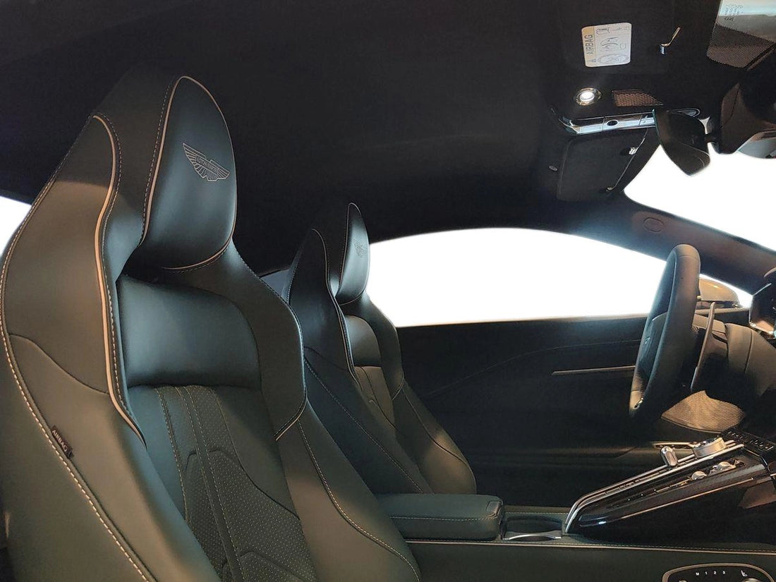 ASTON MARTIN VANTAGE
