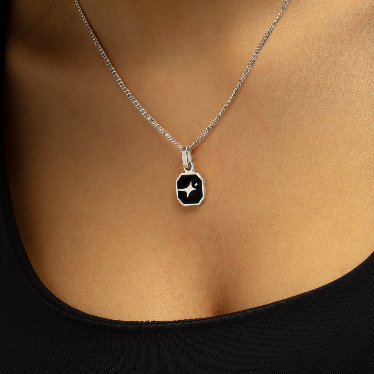Pendentif Square Signature argenté - Motif Noir