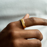 Signet ring dorée