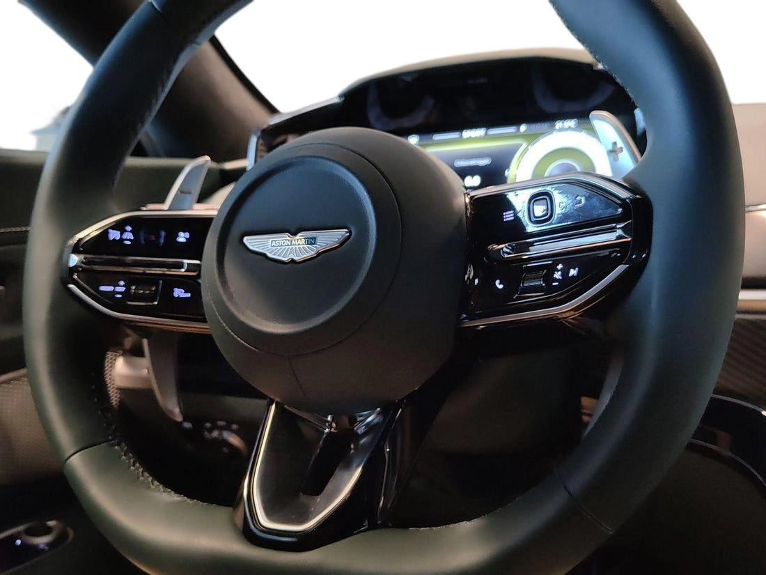 ASTON MARTIN VANTAGE